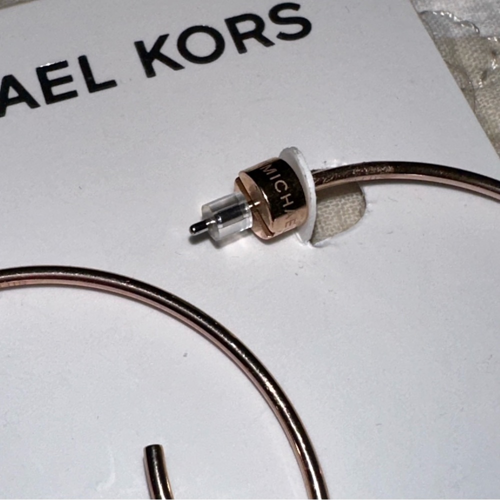 MICHAEL KORS Hoop Earrings - Picture 6 of 8